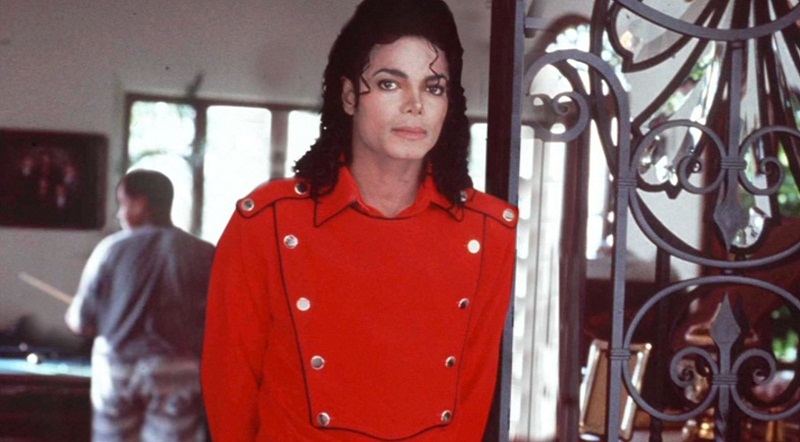 Michael-Jackson-pourquoi-portait-il-autant-de-pantalons-noirs