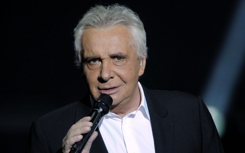 Michel-Sardou-bientot-son-retour-sur-scene-avec-une-grosse-surprise