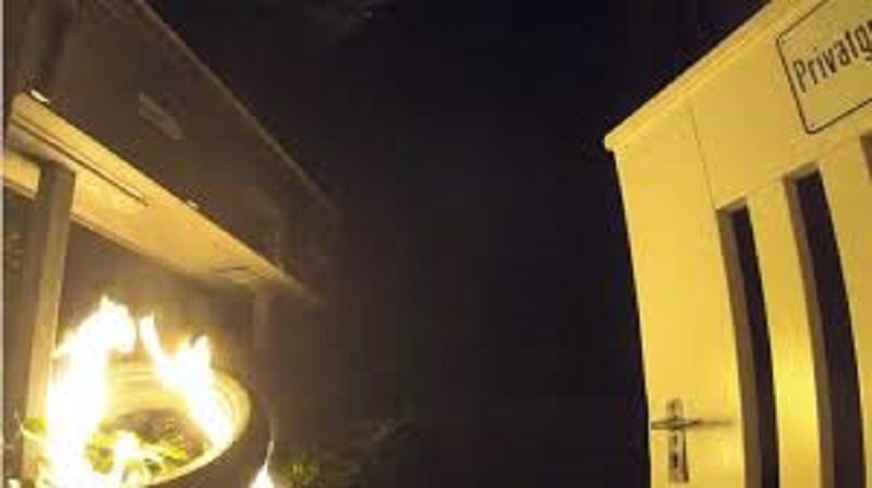 Millionnaires-grace-au-commerce-des-masques-ils-echappent-a-une-attaque