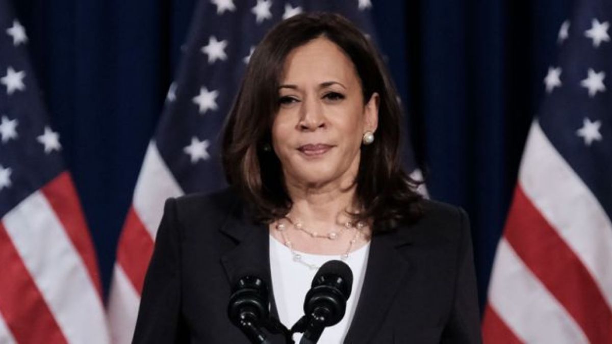 Mode-le-magazine-Vogue-accuse-davoir-eclairci-la-peau-de-Kamala-Harris