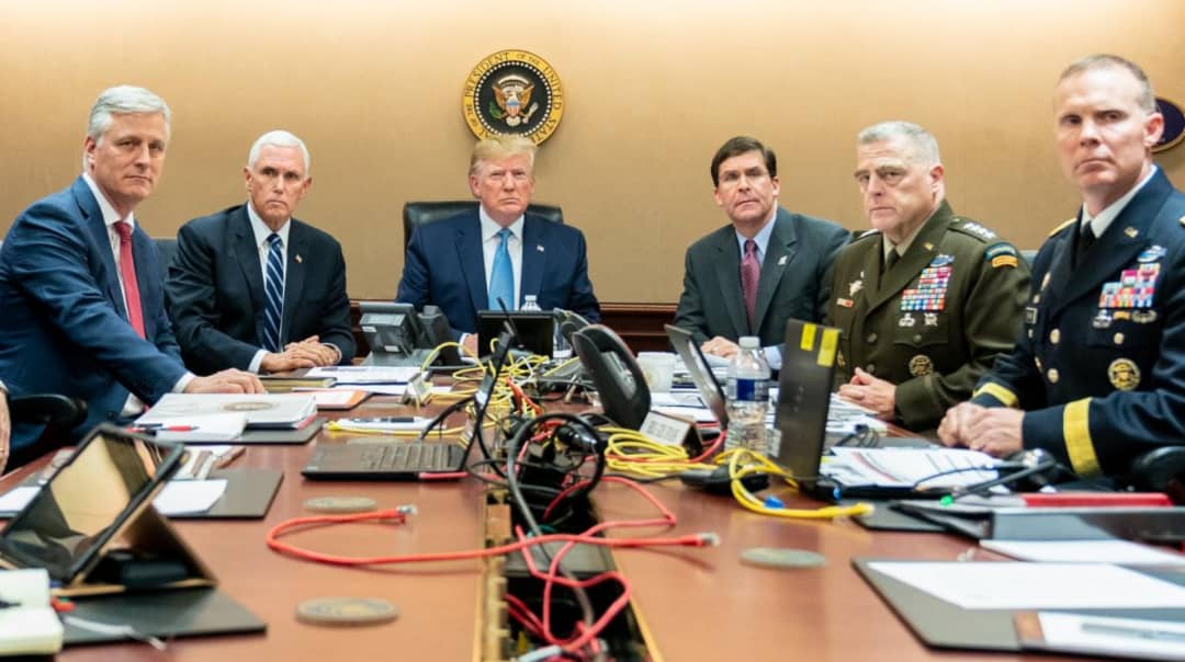 Mort-dAbou-Bakr-Al-Baghadadi-la-maison-blanche-devoile-une-photo-de-Trump-depuis-la-salle-de-crise