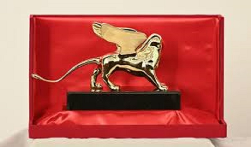 Mostra-de-Venise-lAmericaine-Chloe-Zhao-laureate-du-Lion-dOr