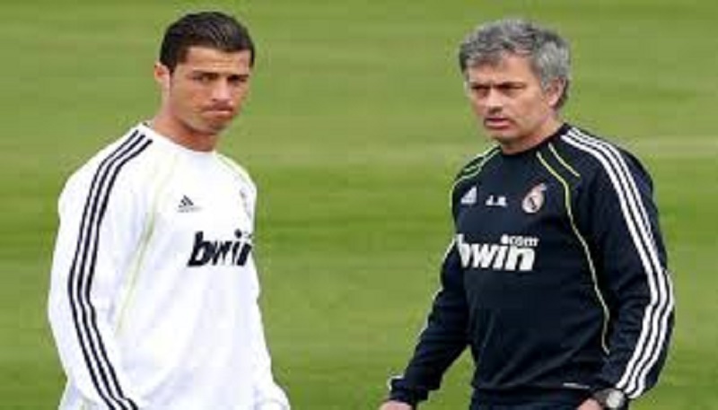 Mourinho-a-quitte-le-Real-a-cause-de-Ronaldo