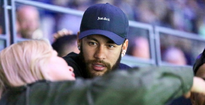 Neymar-Face-a-la-resistance-du-PSG-la-solution-de-rechange-du-FC-Barcelone