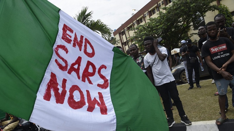 Nigeria-EndSARS-les-femmes-sexposent-seins-nus-pour-protester-photo-1