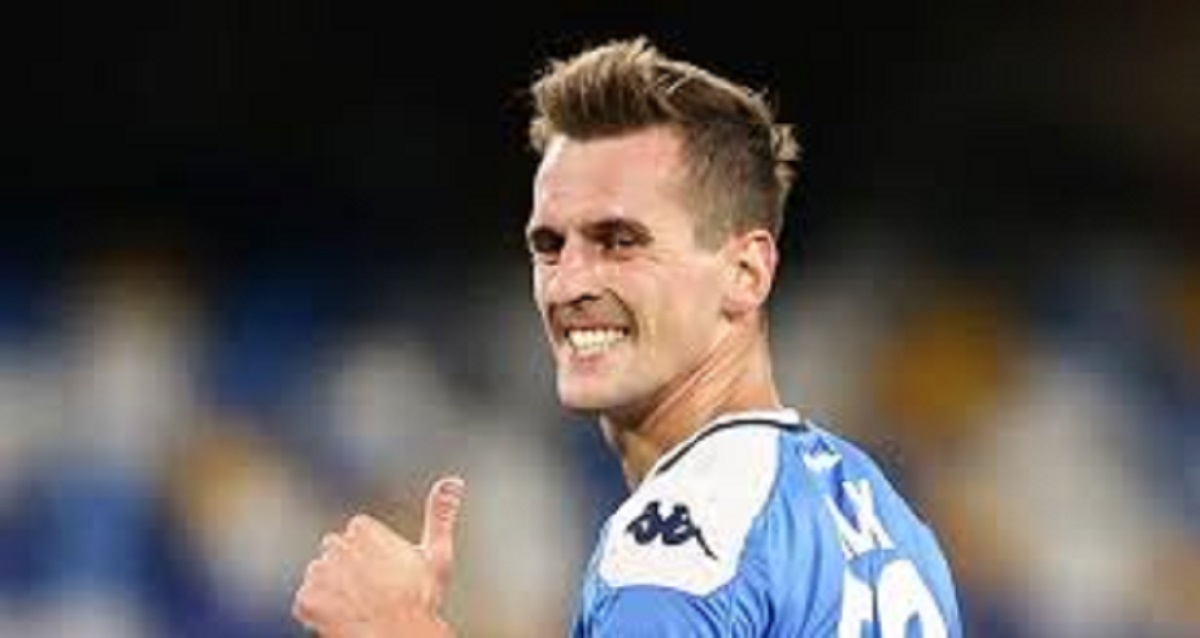 Officiel-Arkadiusz-Milik-signe-a-lOM