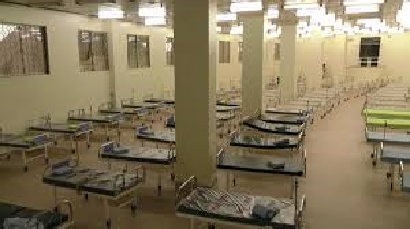 Ouganda-Covid-19-le-stade-national-transforme-en-hopital-de-campagne-2