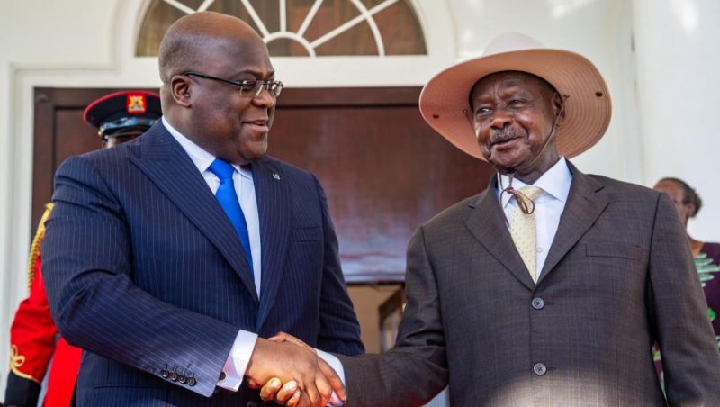 Ouganda-Tshisekedi-recu-en-grande-pompe-par-Museveni-e1573408173796