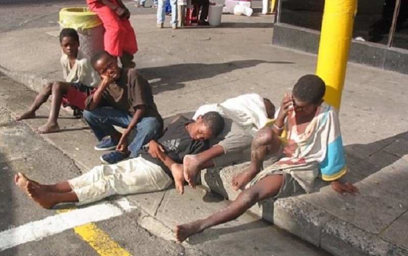 Ouganda-donner-de-largent-a-un-enfant-de-la-rue-equivaut-a-6-mois-de-prison