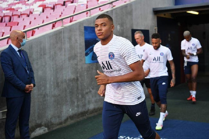 PSG-Mbappe-2025-le-Qatar-affiche-son-reve-pour-Paris