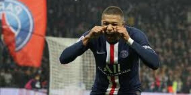 PSG-Mercato-Kylian-Mbappe-sale-nouvelle-pour-Neymar-et-le-Paris-SG