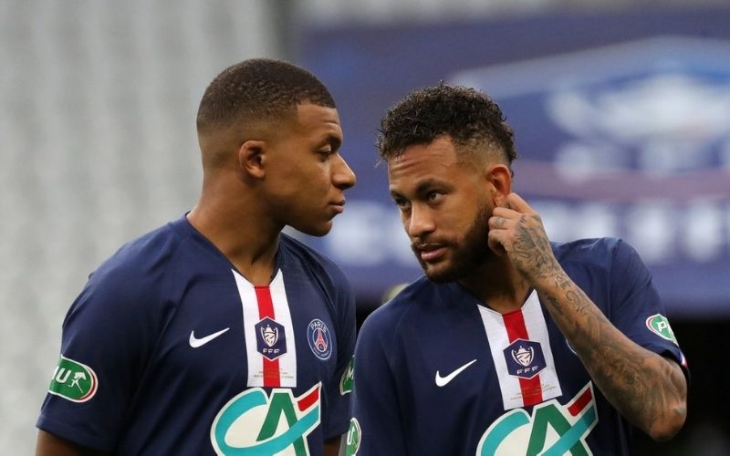 PSG-les-privileges-accordes-a-Neymar-et-Mbappe-enragent-un-taulier-du-vestiaire
