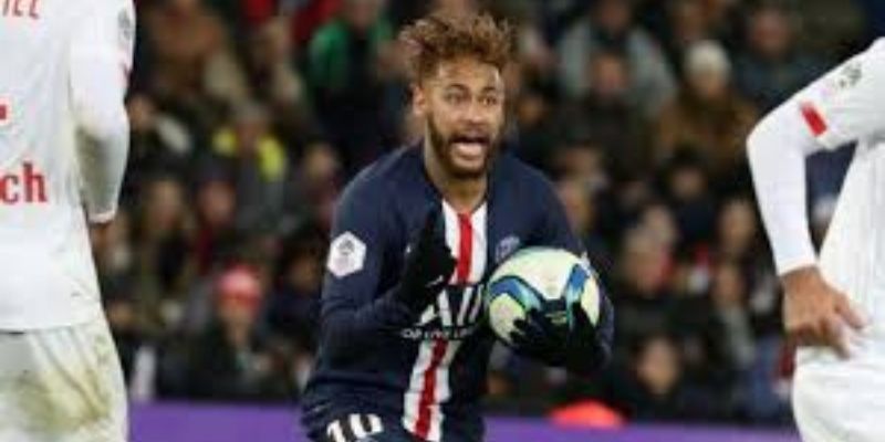 PSG-mauvais-comportement-de-Neymar-a-lhotel-Al-Khelaifi-a-tranche