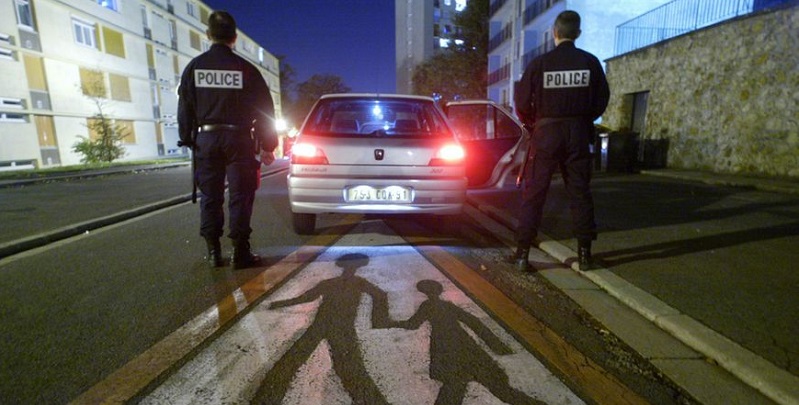 Paris-En-plus-du-reconfinement-un-couvre-feu-annonce