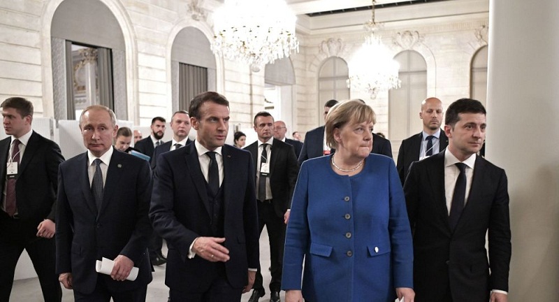 Pour-Merkel-Poutine-est-le-vainqueur-du-sommet-Normandie-a-Paris