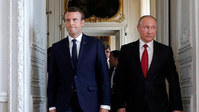 Poutine-met-en-garde-Macron-les-tentatives-dinterferer-au-Belarus-sont-inacceptables