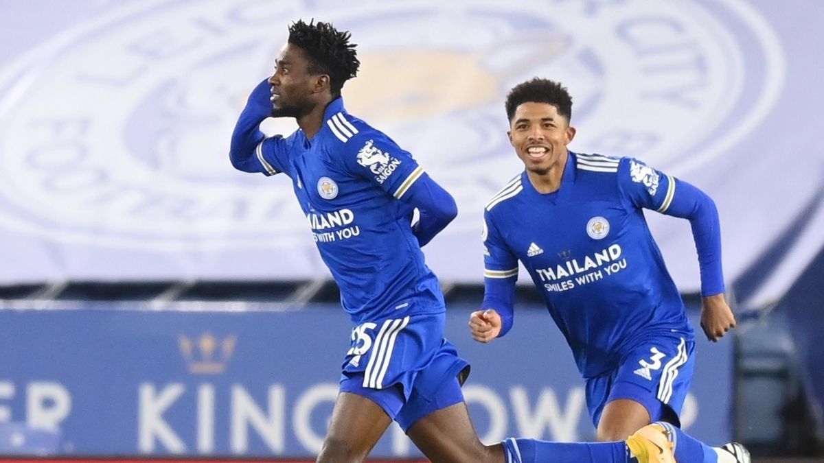 Premier-League-Leicester-surclasse-Chelsea-et-sempare-de-la-tete