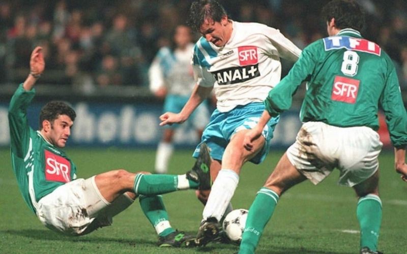 Premier-League-des-anciens-joueurs-participent-a-une-etude-sur-la-demence