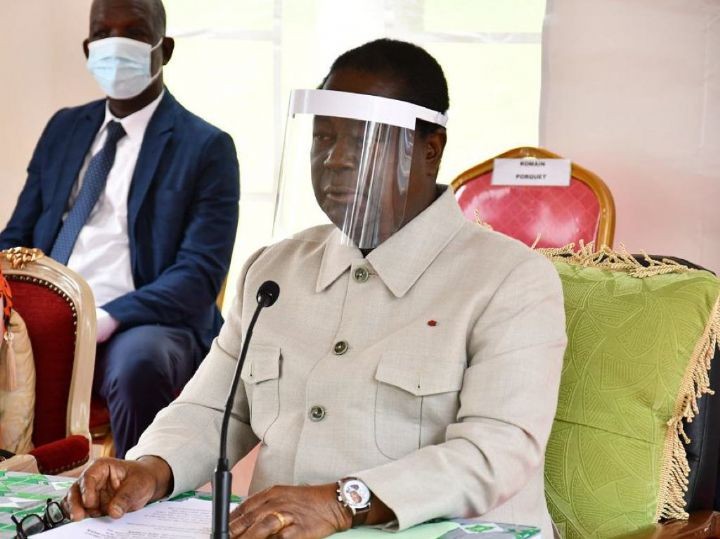 Presidentielle-en-Cote-divoire-Henri-Konan-Bedie-a-ecrit-a-Emmanuel-Macron