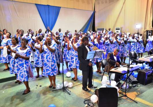 Prions-pour-le-Togo-en-chantant