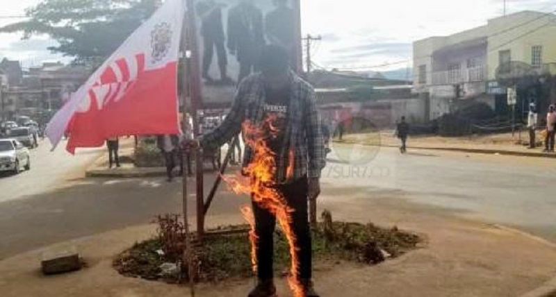 RDC-Ce-jeune-tente-de-simmoler-par-le-feu-pour-exiger-la-liberation-de-Kamerhe