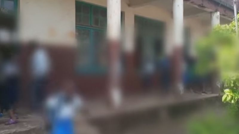 RDC Covid-19 la vaccination forcée suscite la panique dans les écoles (vidéo)