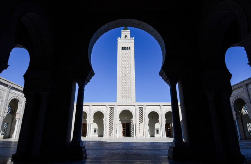 Ramadan-Aid-el-Fitr-une-celebration-confinee-avec-le-coronavirus-pour-invite-indesirable