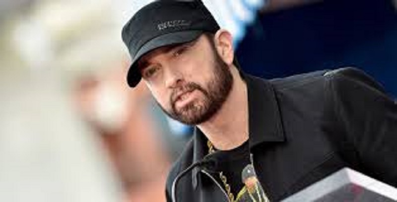 Rap-Eminem-sinvite-a-Noel
