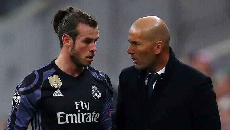 Real-Madrid-Arsenal-Gareth-Bale-surprend-Zidane