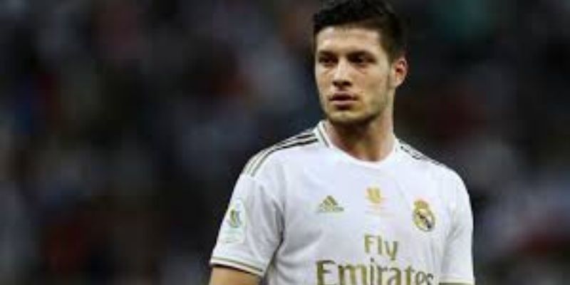 Real-Madrid-ce-joueur-risque-une-arrestation-pour-avoir-enfreint-la-quarantaine