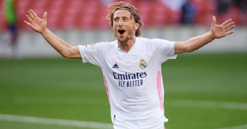 Real-Madrid-quand-Luka-Modric-insiste-pour-son-avenir