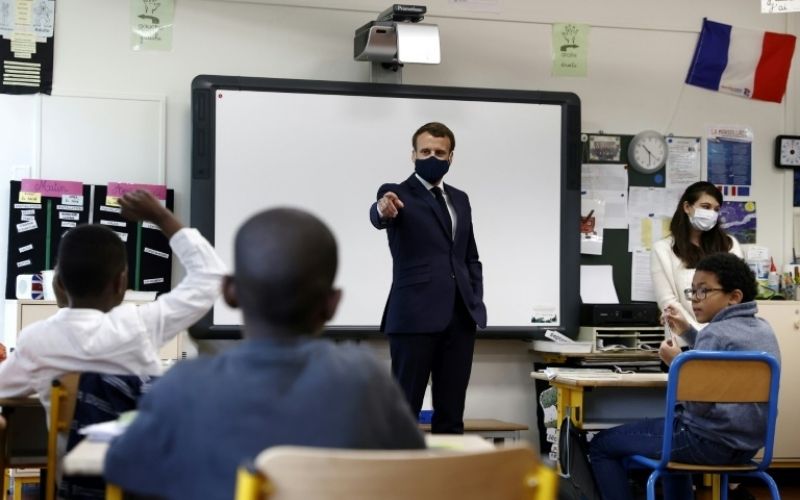 Rentree-en-France-Je-pense-a-vous-le-message-dEmmanuel-Macron-aux-eleves