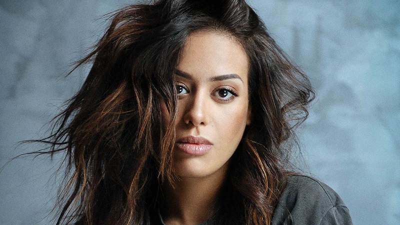 Rentree-scolaire-Amel-Bent-partage-de-rares-photos-de-ses-filles