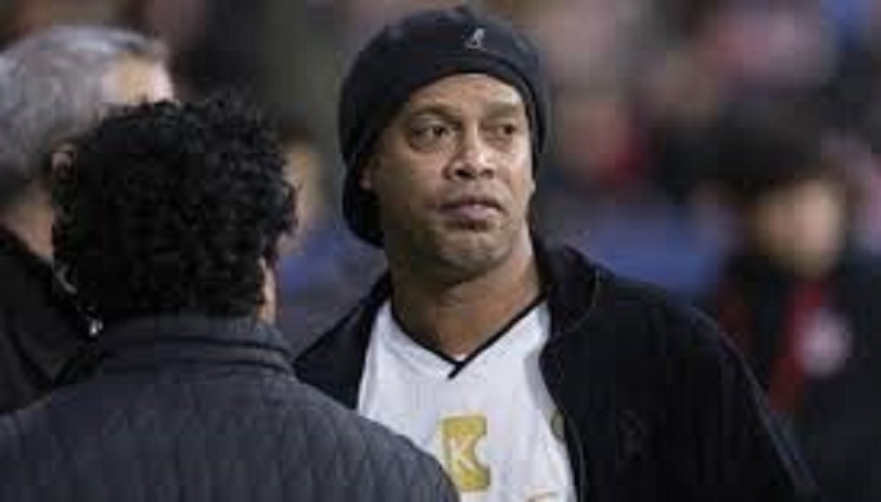 Ronaldinho-devant-le-juge-pour-etre-fixe-sur-son-sort