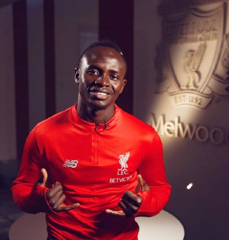 Sadio-Mane-je-prefere-que-les-miens-recoivent-un-peu-de-ce-que-la-vie-ma-donne