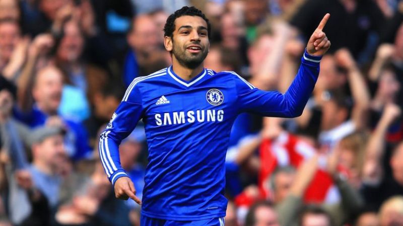 Samuel-Etoo-revele-comment-il-a-aide-Mohamed-Salah-a-etre-meilleur