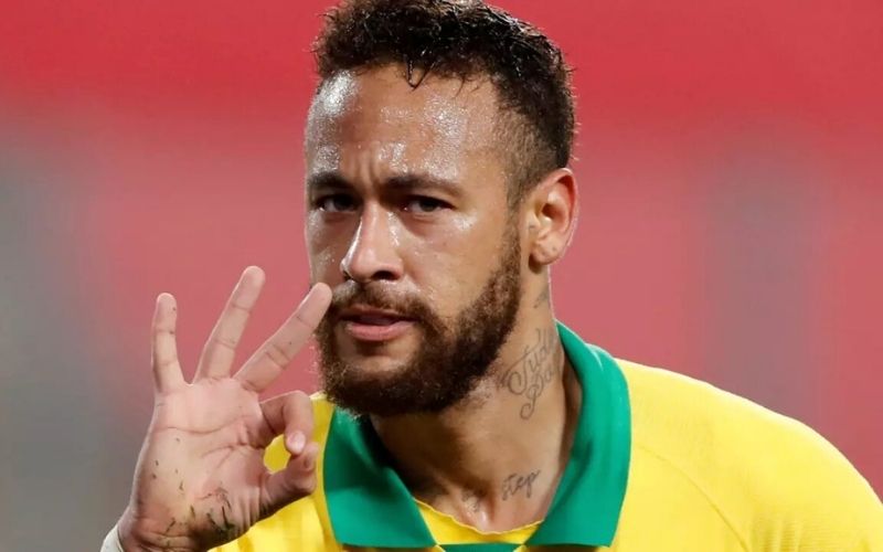 Selecao-Leonardo-rassure-par-le-staff-medical-bresilien-pour-Neymar