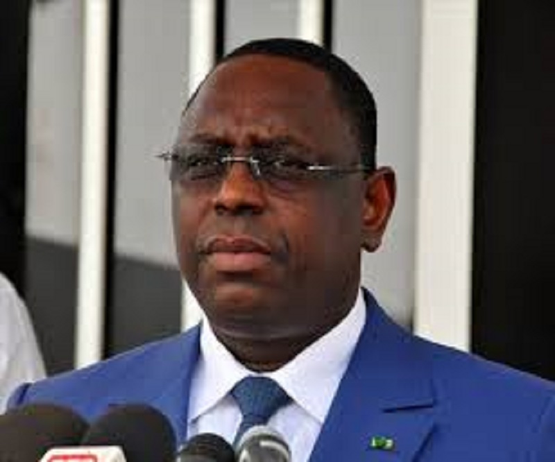 Senegal-Foot-Macky-Sall-rend-hommage-a-Pape-Bouba-Diop