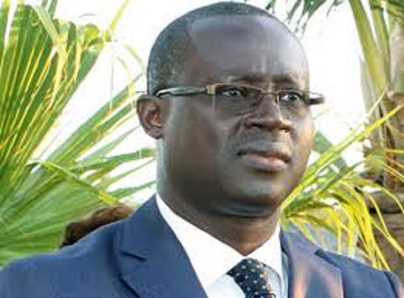 Senegal-Foot-Me-Augustin-Senghor-rend-hommage-a-Papa-Bouba-Diop