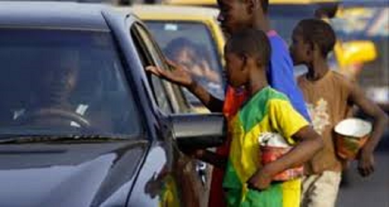 Senegal-lautre-business-des-enfants-a-Dakar