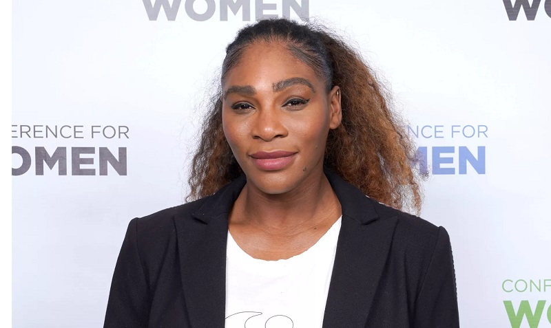 Serena-Williams-elegante-et-puissante-en-egerie-Stuart-Weitzman-photos