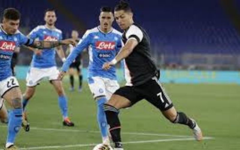 Serie-A-la-rencontre-Juventus-Naples-vire-au-chaos