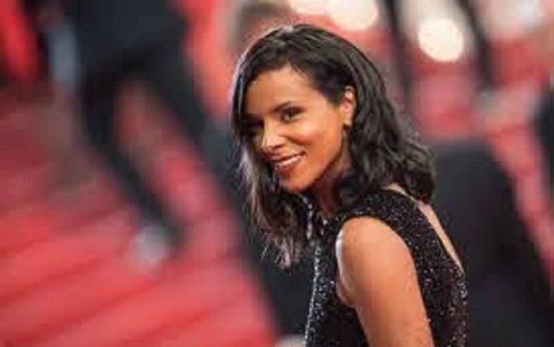 Shym-la-chanteuse-devoile-son-baby-bump