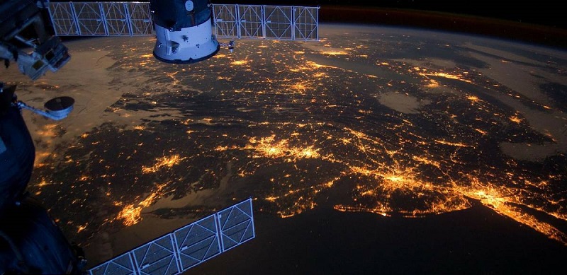 SpaceX-lance-ses-nouveaux-satellites-chasseurs-de-pirates