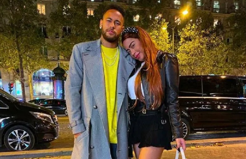 Star-Qui-est-Rafaella-Santos-la-ravissante-soeur-de-Neymar