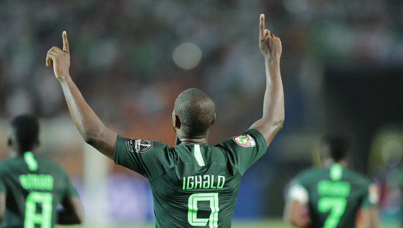 Super-Eagles-Odion-Ighalo-le-meilleur-buteur-de-la-CAN-dit-stop-e1563824630146