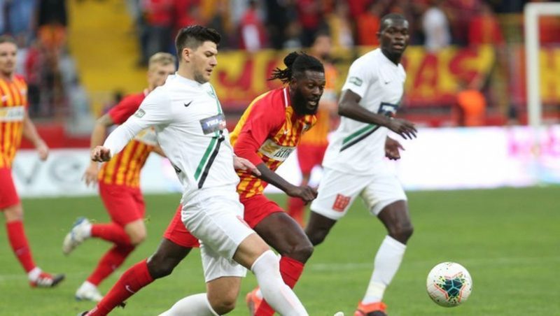 Super-Lig-le-Kayserispor-du-Togolais-Adebayor-rejoint-lIstanbul-BB-dans-la-zone-rouge-e1569235584990