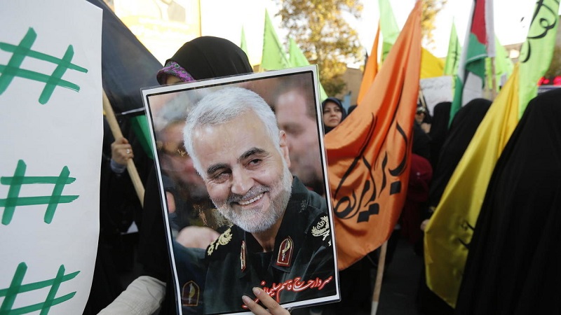 Teheran-promet-une-vengeance-devastatrice-apres-la-mort-du-general-Soleimani