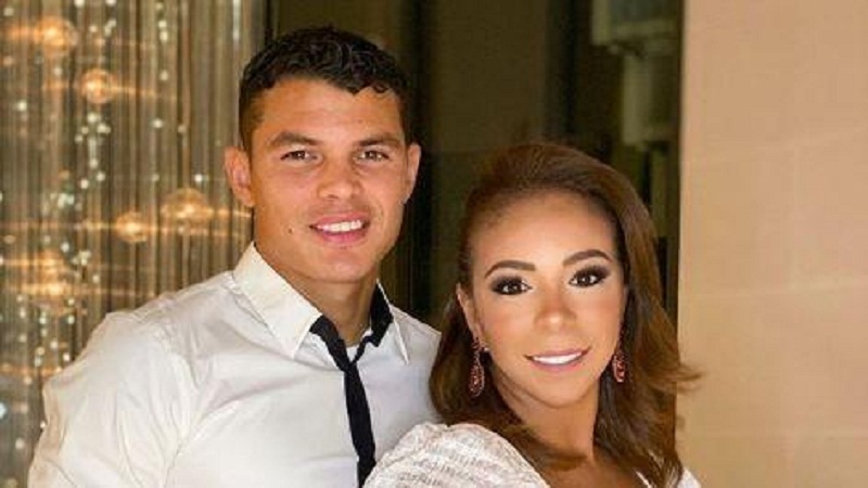 Thiago-Silva-qui-est-Isabelle-sa-femme-et-mere-de-ses-enfants