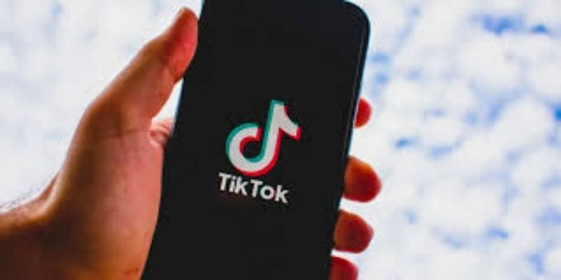 TikTok-en-voulant-gagner-de-followers-il-gagne-une-comparution-devant-la-justice